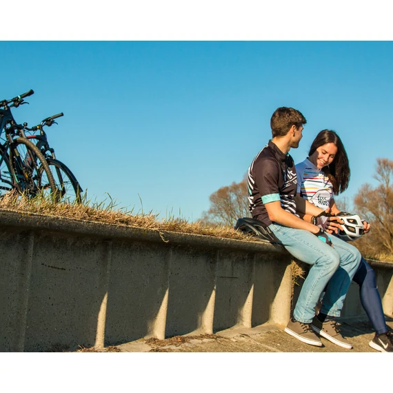 GEPIDA KRÁTKÝ DÁMSKÝ DRES